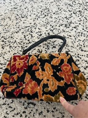 Vintage Floral Velvet Top-Handle Bag in Black and Rust